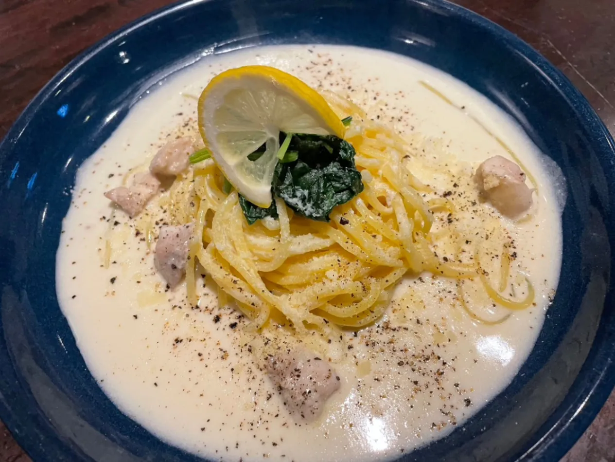 素材への敬意が皿の上で躍動する。三軒茶屋「瀬戸内バル Collabo」で