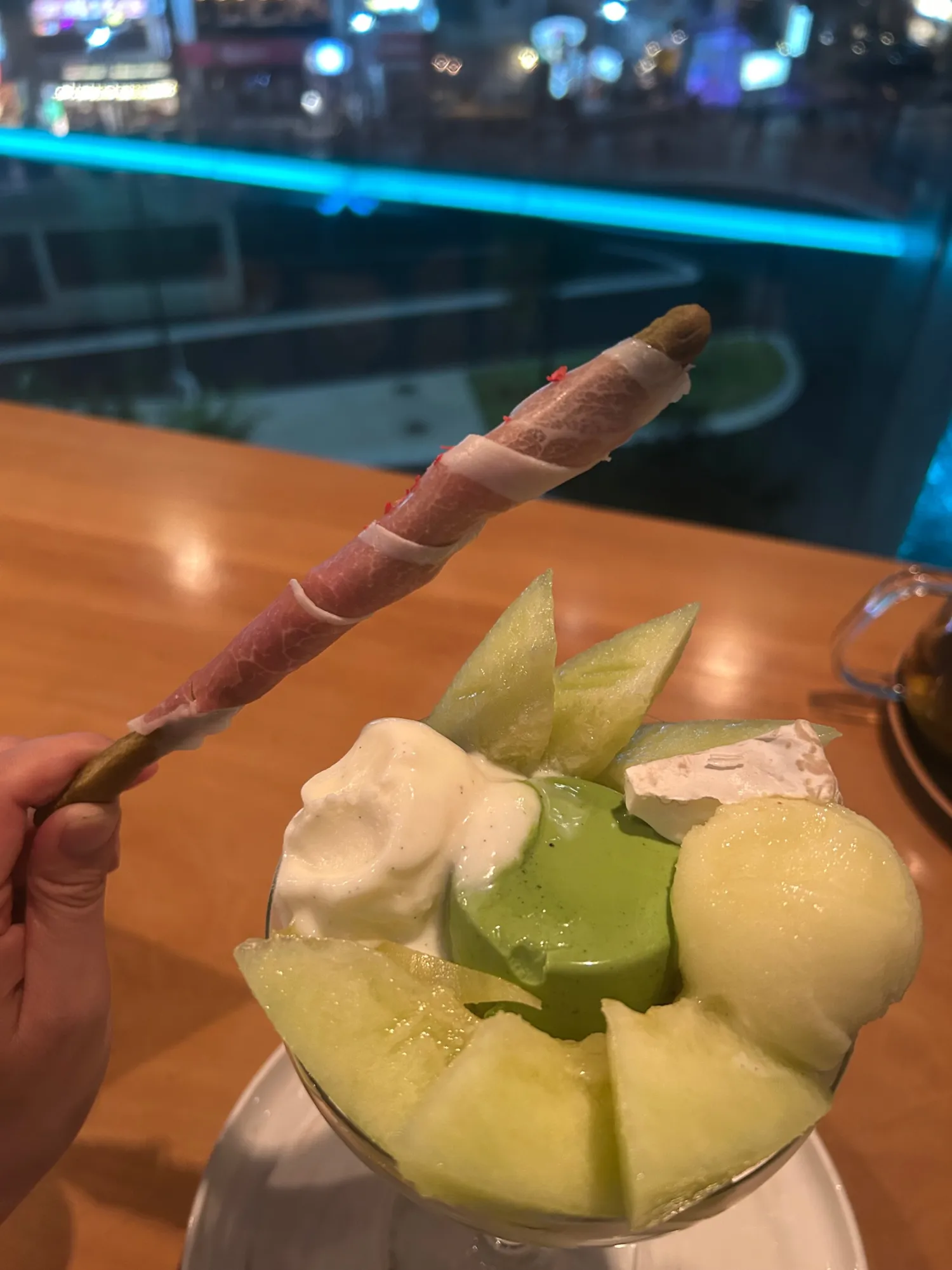 「生ハムを巻いた棒」を手に入れた!