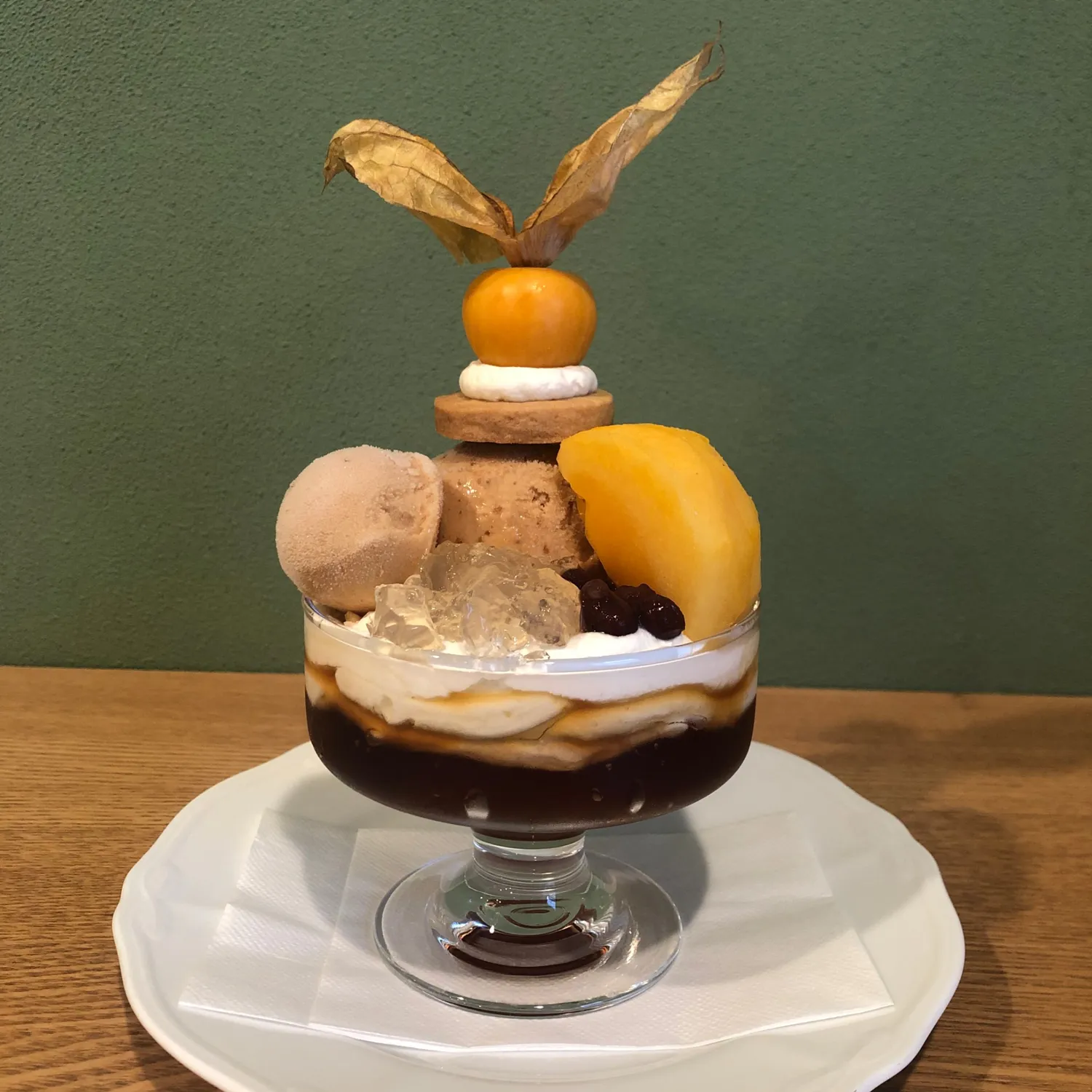秋色パフェ(写真は2022年のもの)