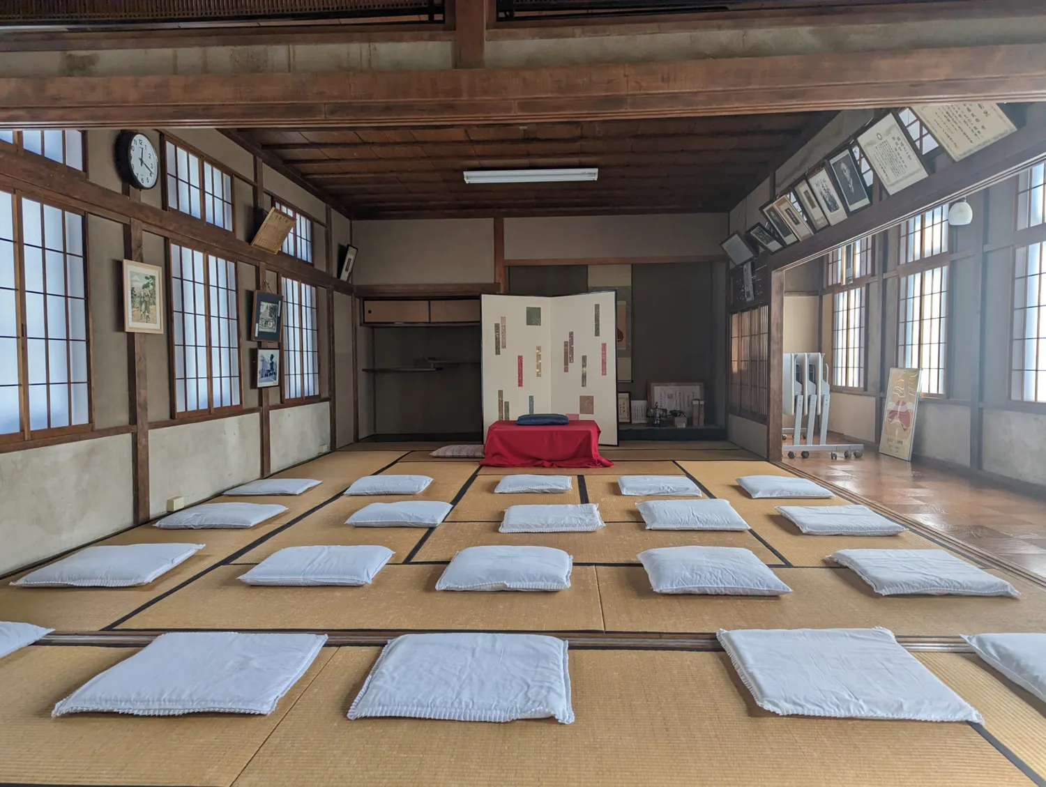 翌日は落語の会が開かれるとのことでした