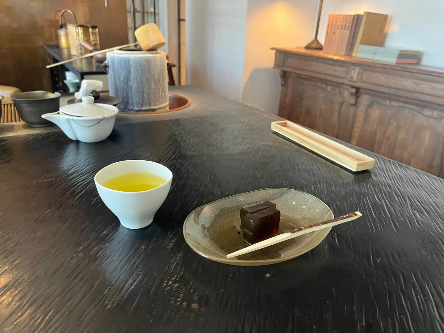 1煎目・2煎目の味の違いを追う楽しみも。2煎目はおしんことともに味わうと◎