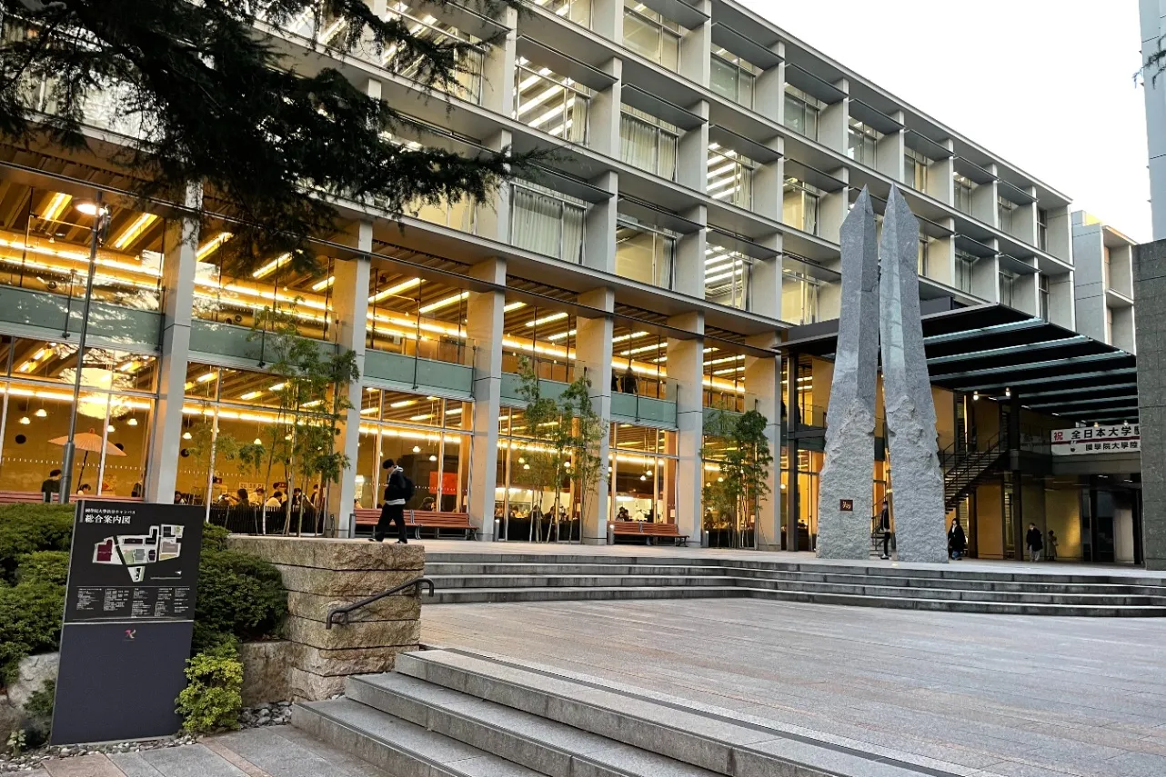 ▲和［NAGOMI］のある3号館