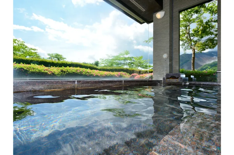 マウンテンビューの大浴場も！ホテル「フォートリート箱根仙石原」オープン