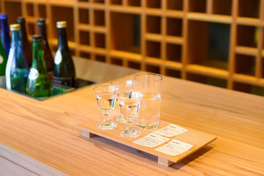3,000円で地酒100種飲み放題も！一人でチョイ飲みできる最新アンテナショップ3選