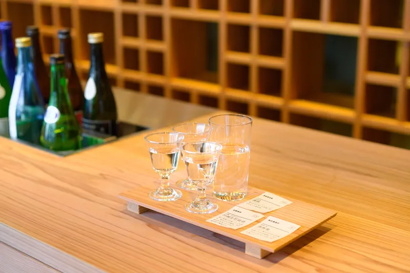 3,000円で地酒100種飲み放題も！一人でチョイ飲みできる最新アンテナショップ3選