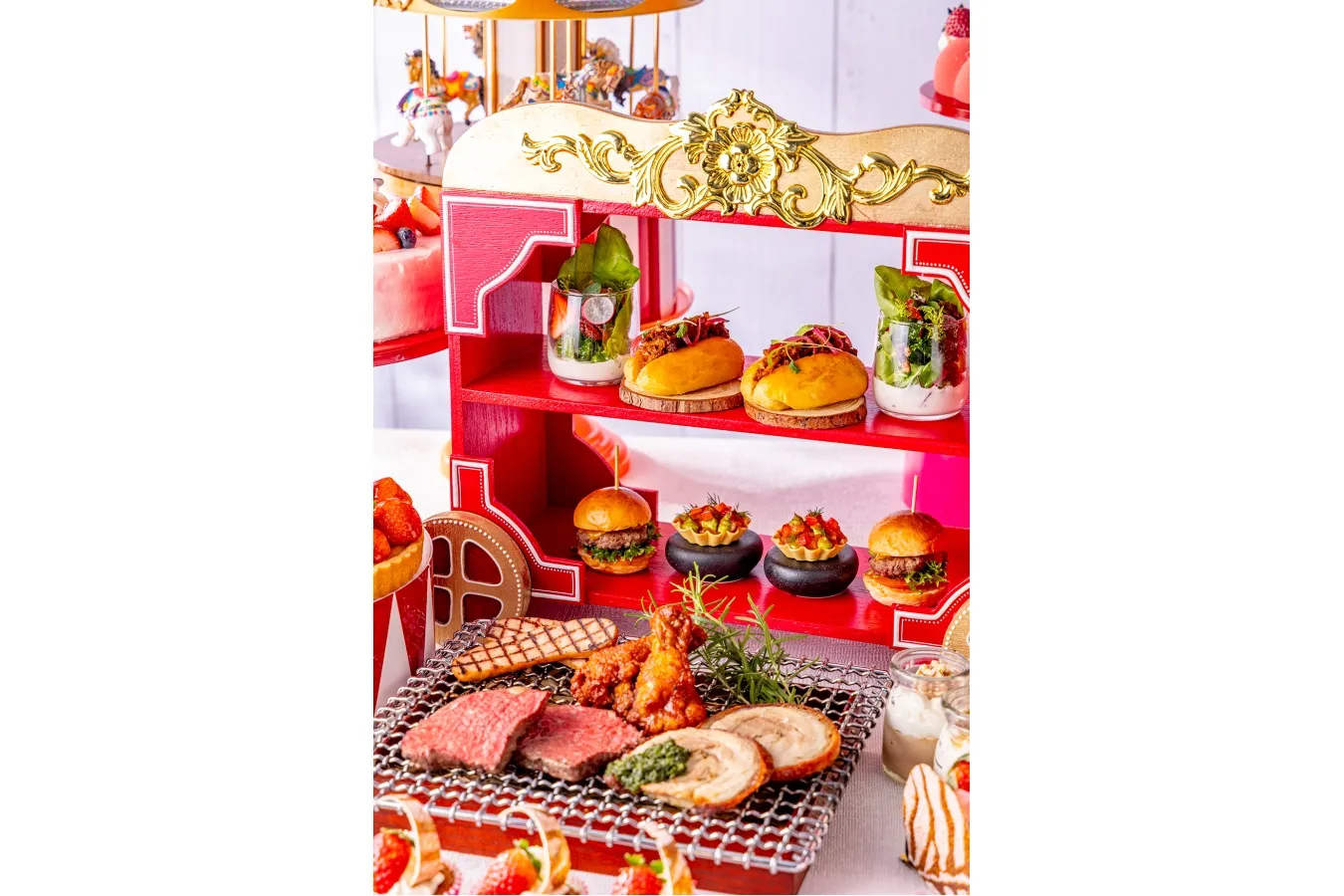 “お肉が主役”のいちごアフタヌーンティーが登場！新宿「ヒルトン東京」で_2006344