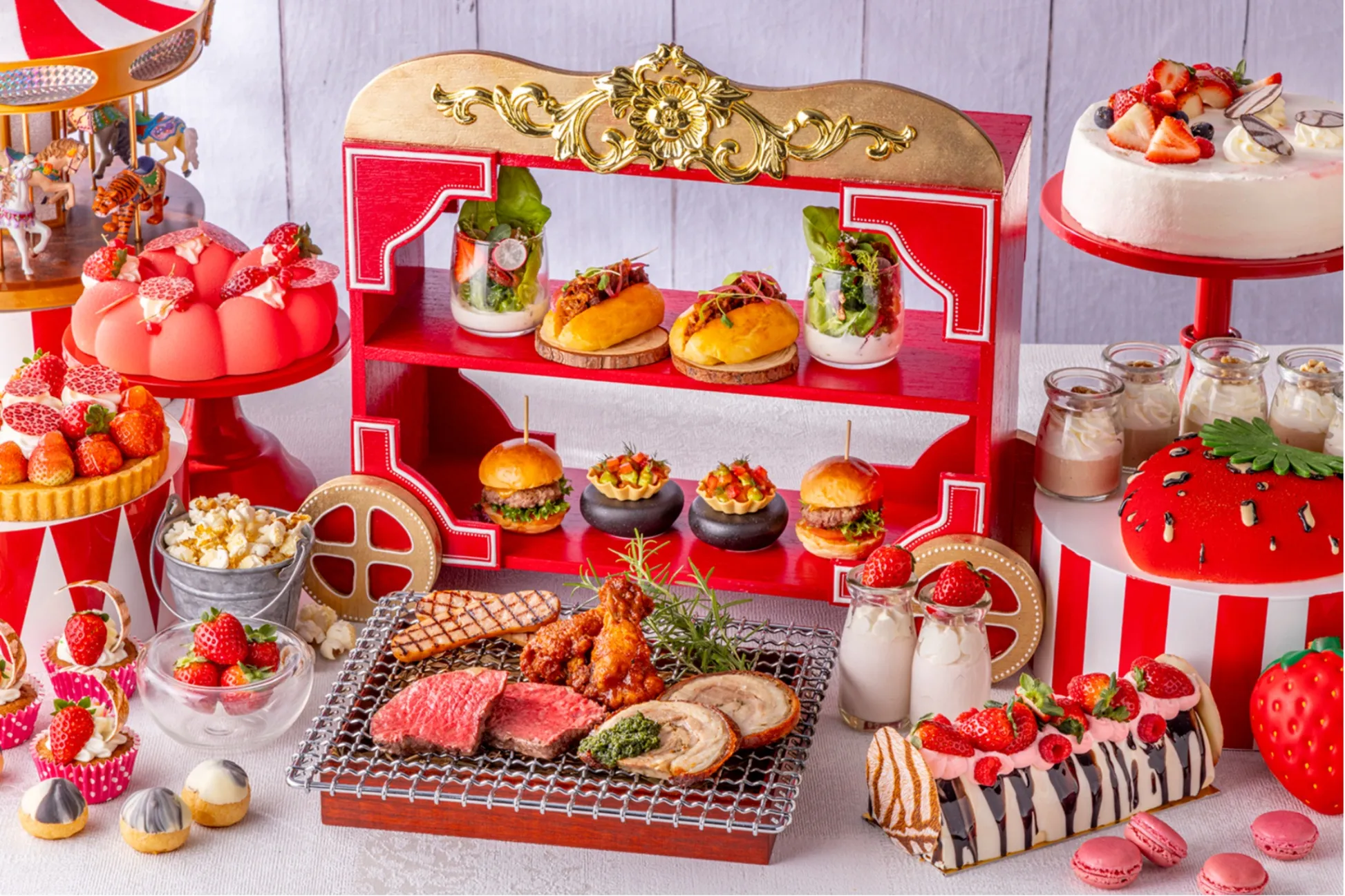 “お肉が主役”のいちごアフタヌーンティーが登場！新宿「ヒルトン東京」で