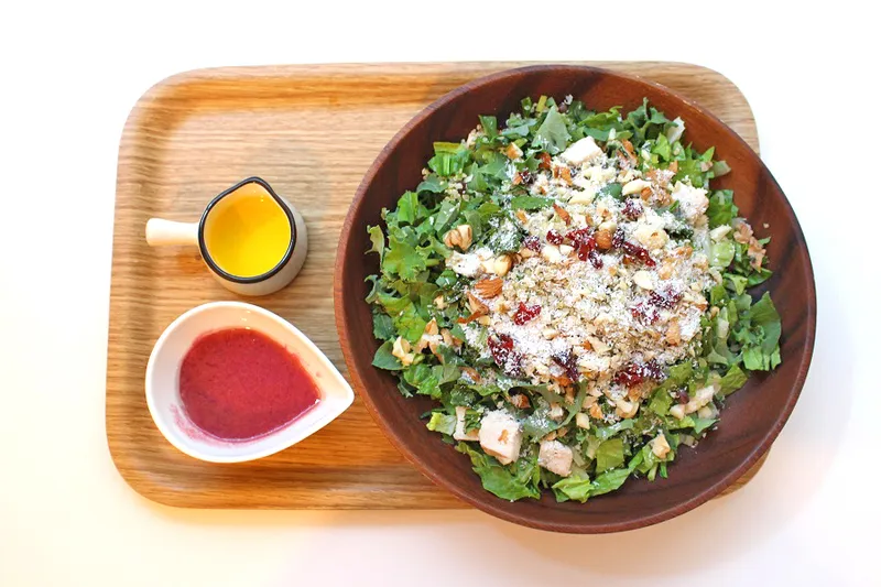本格ヘルシー!「代官山サラダ」の処方箋サラダランチ