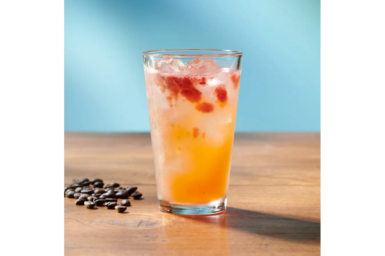 ▲「コーヒーエイド ストロベリー ブリーズ」