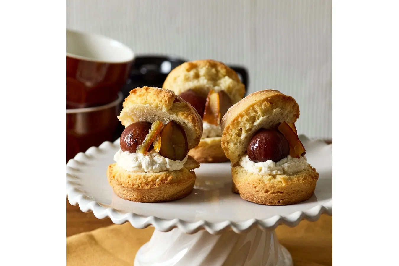 ▲「スコーンサンド マロン＆メープルホイップクリーム」