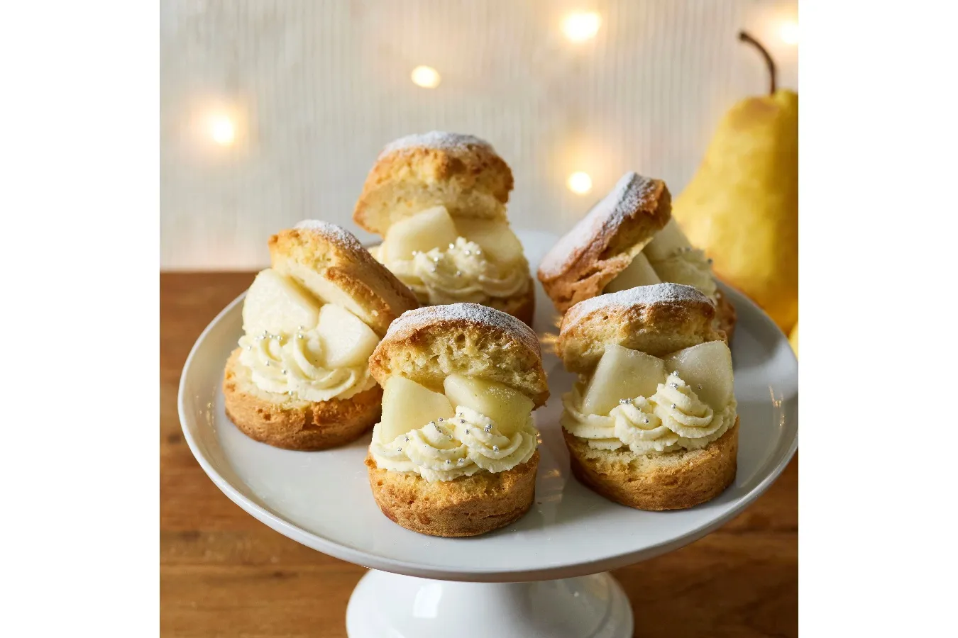 ▲「スコーンサンド ル レクチエ＆バニラカスタードクリーム」