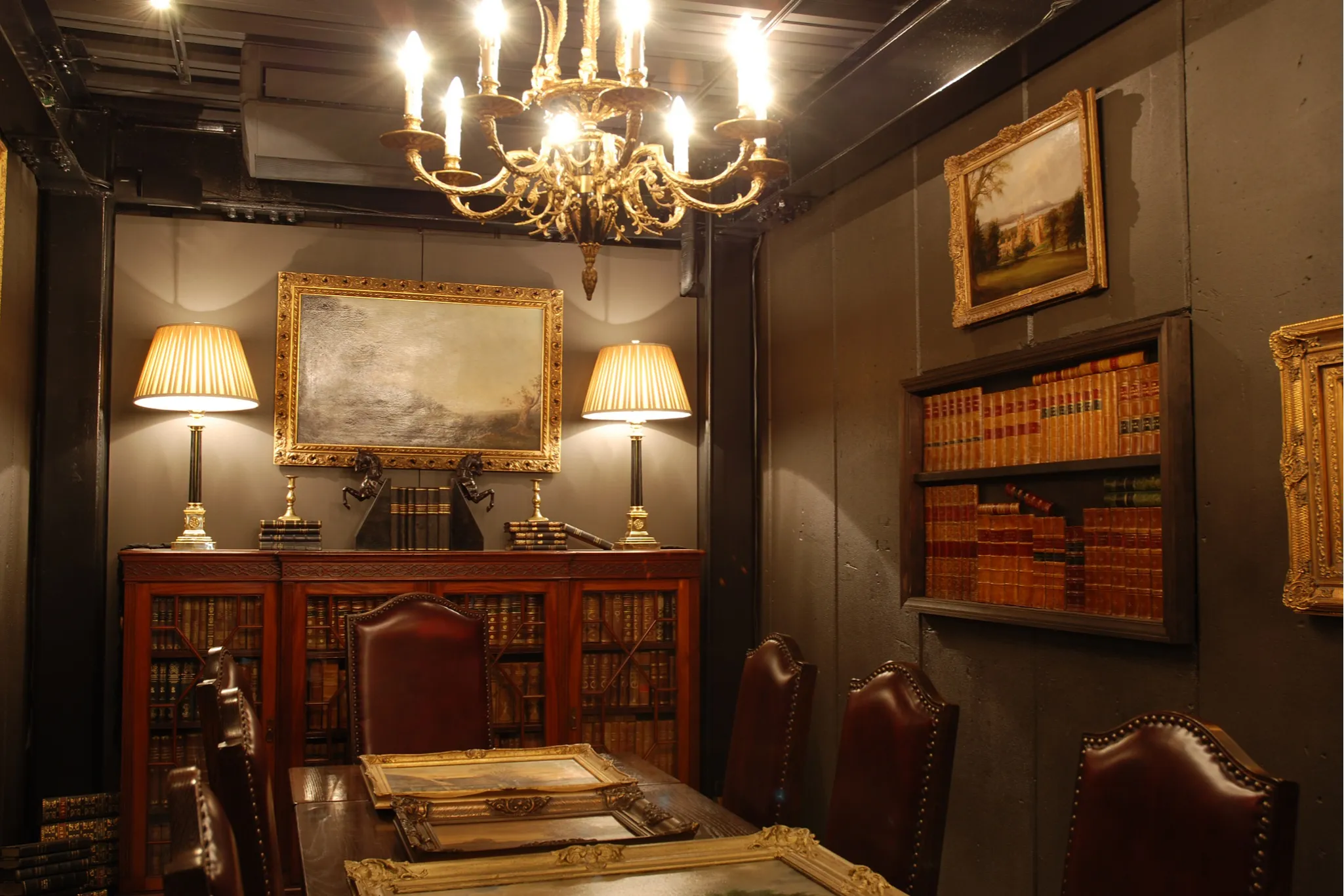 100年以上の歴史を持つ展示！「英国アンティーク博物館BAM鎌倉」オープン