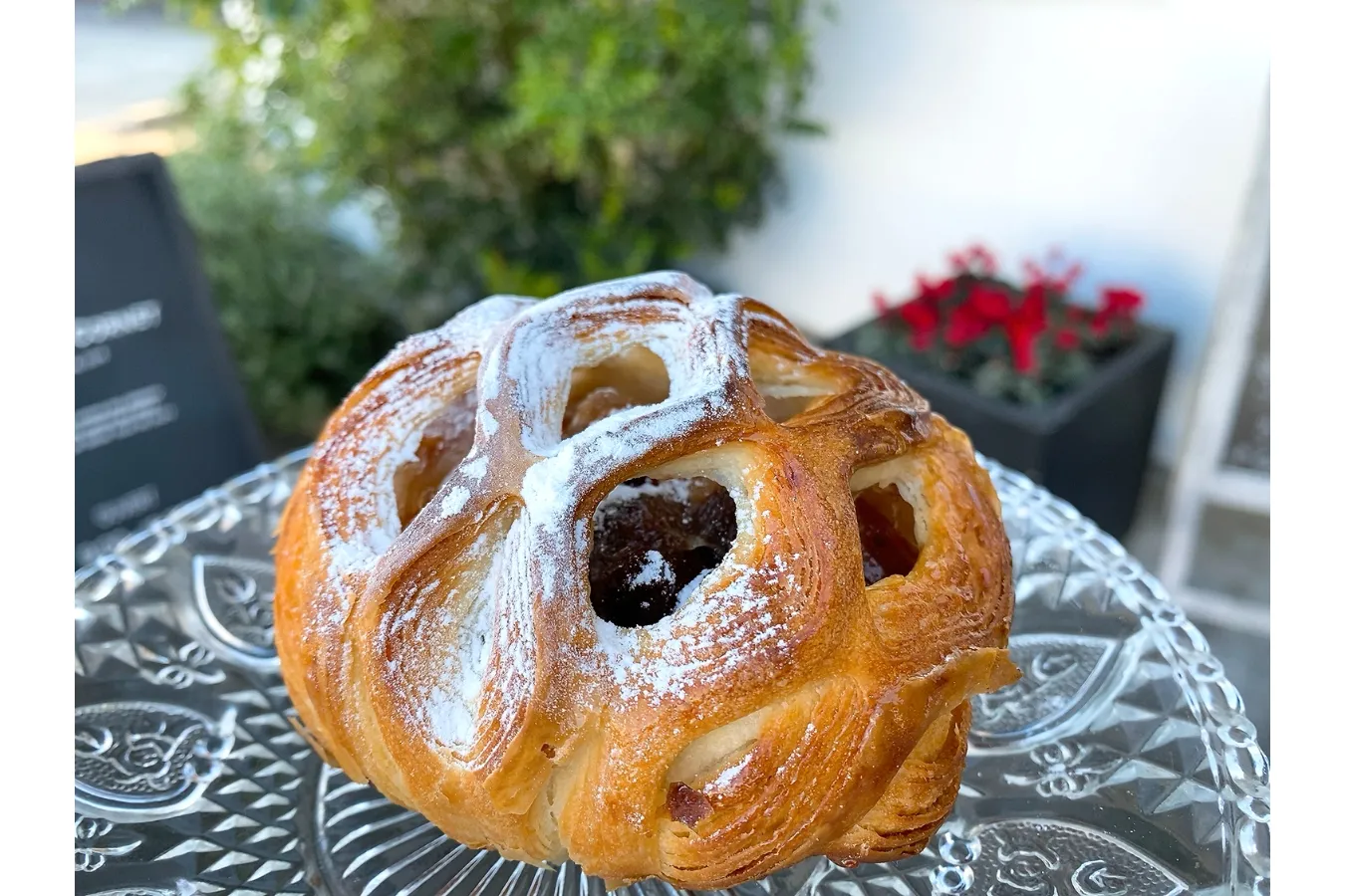 【平塚】りんごデニッシュが人気「PAIN BON CORNET」旅するパンマニア・片山智香子のイチ推し。_744294