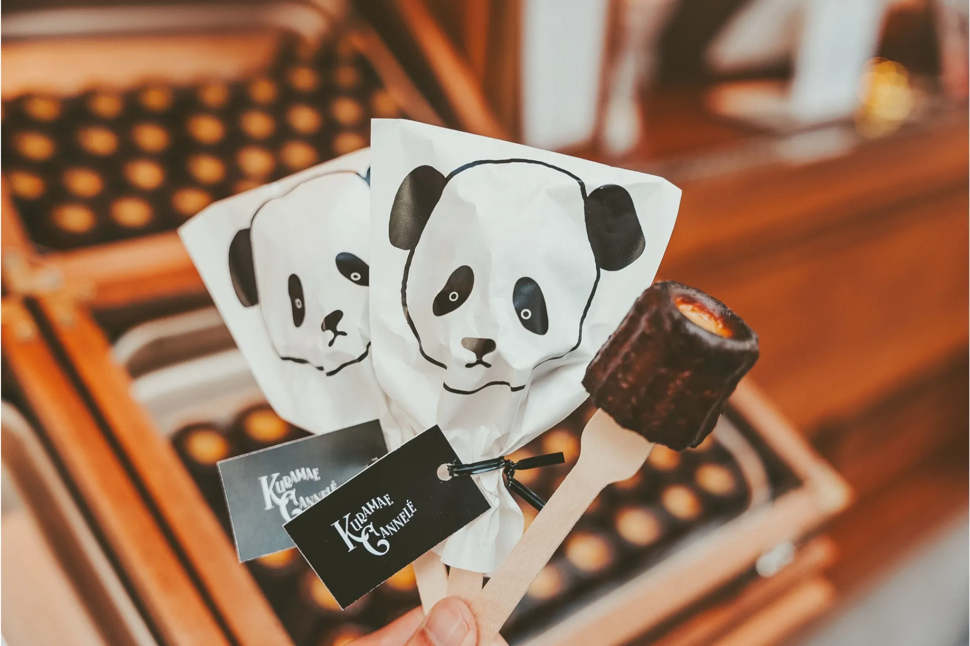 “パンダモチーフ”のスイーツも！焼き立てカヌレ専門店「クラマエカヌレ」上野にオープン