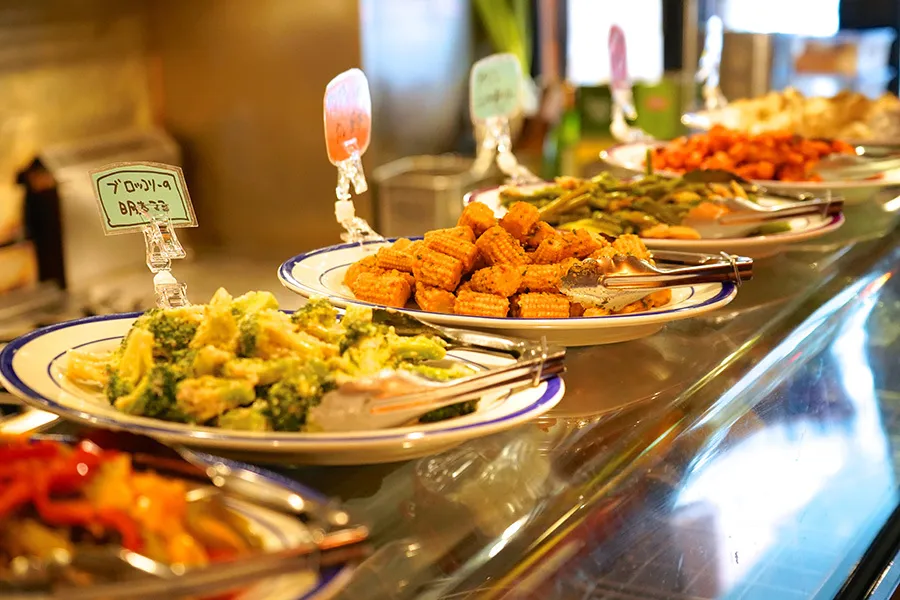 500円でタパス食べ放題！380円で飲み放題！？最強コスパのイタリアン酒場がすごすぎた