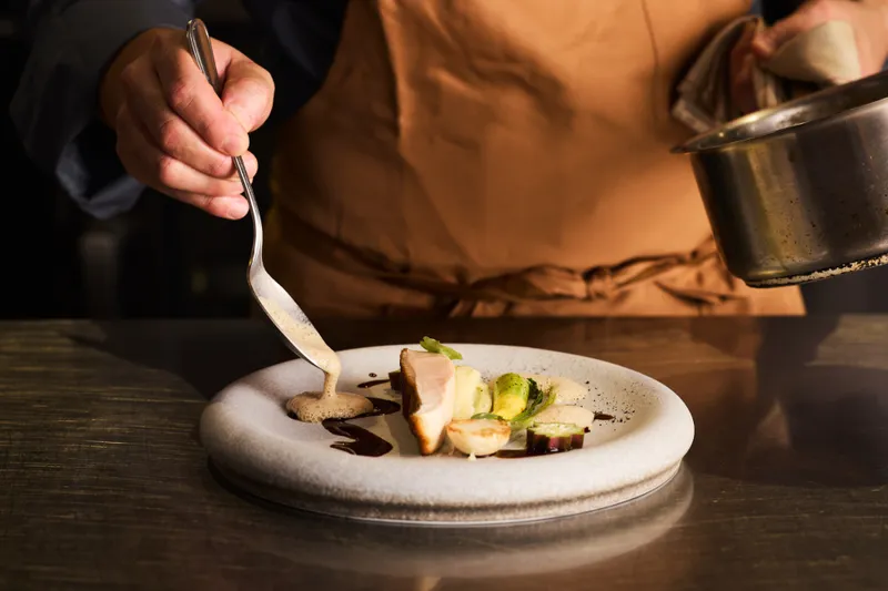 “日本の感性“を取り入れたモダンフレンチレストラン「シヤージュ」白金高輪にオープン