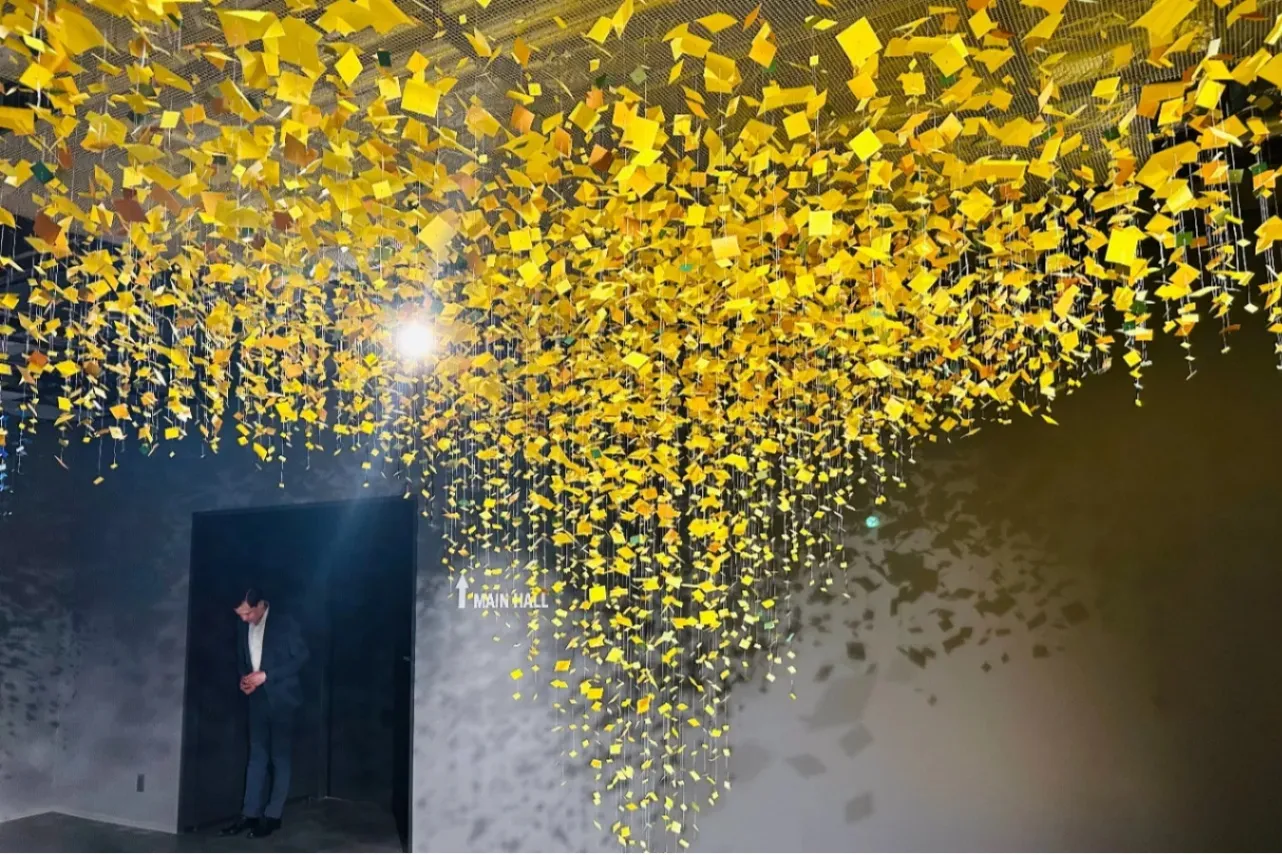 ▲松下裕子氏が手掛けた作品『Colors from Gogh』（撮影：レッツエンジョイ東京編集部）