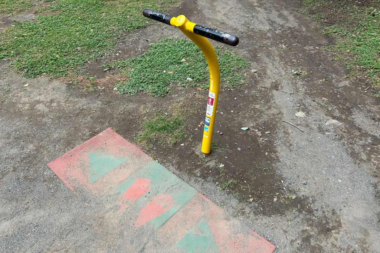 都会のど真ん中でリフレッシュ！日比谷公園「健康運動広場」で気軽に体を動かそう_3718781