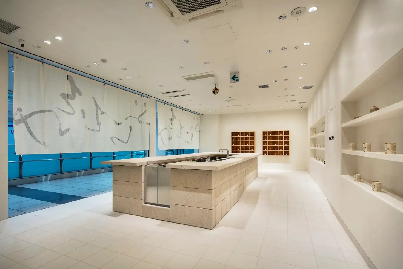 ▲「PRIME SAKE Tokyo Haneda Airport」内観