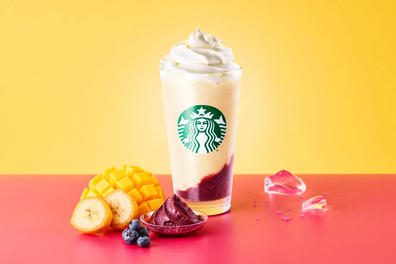 ▲「My フルーツ³ フラペチーノ® バナナマンゴー&アサイーベリー」