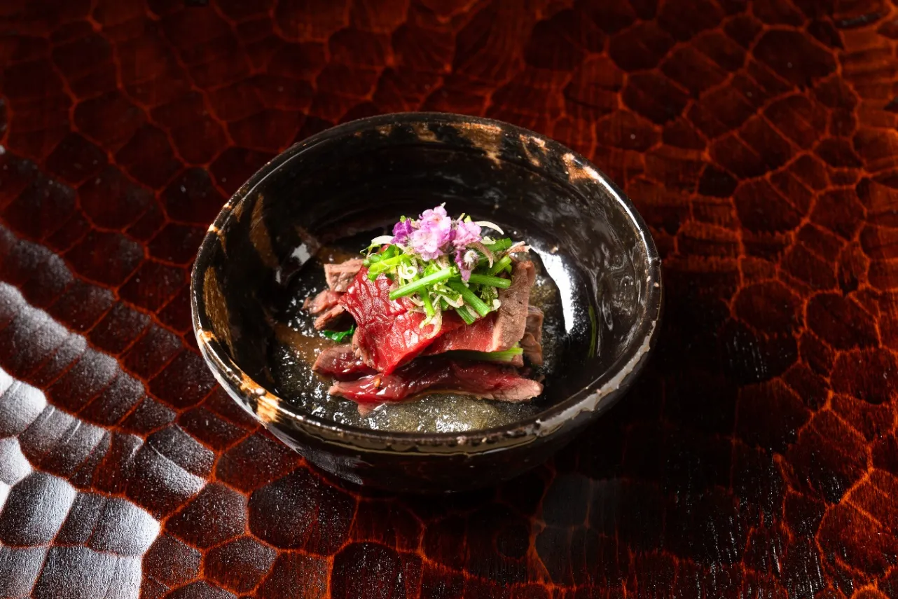 本格日本料理店「あかさか割烹和史」オープン！希少食材“ダチョウ肉”を