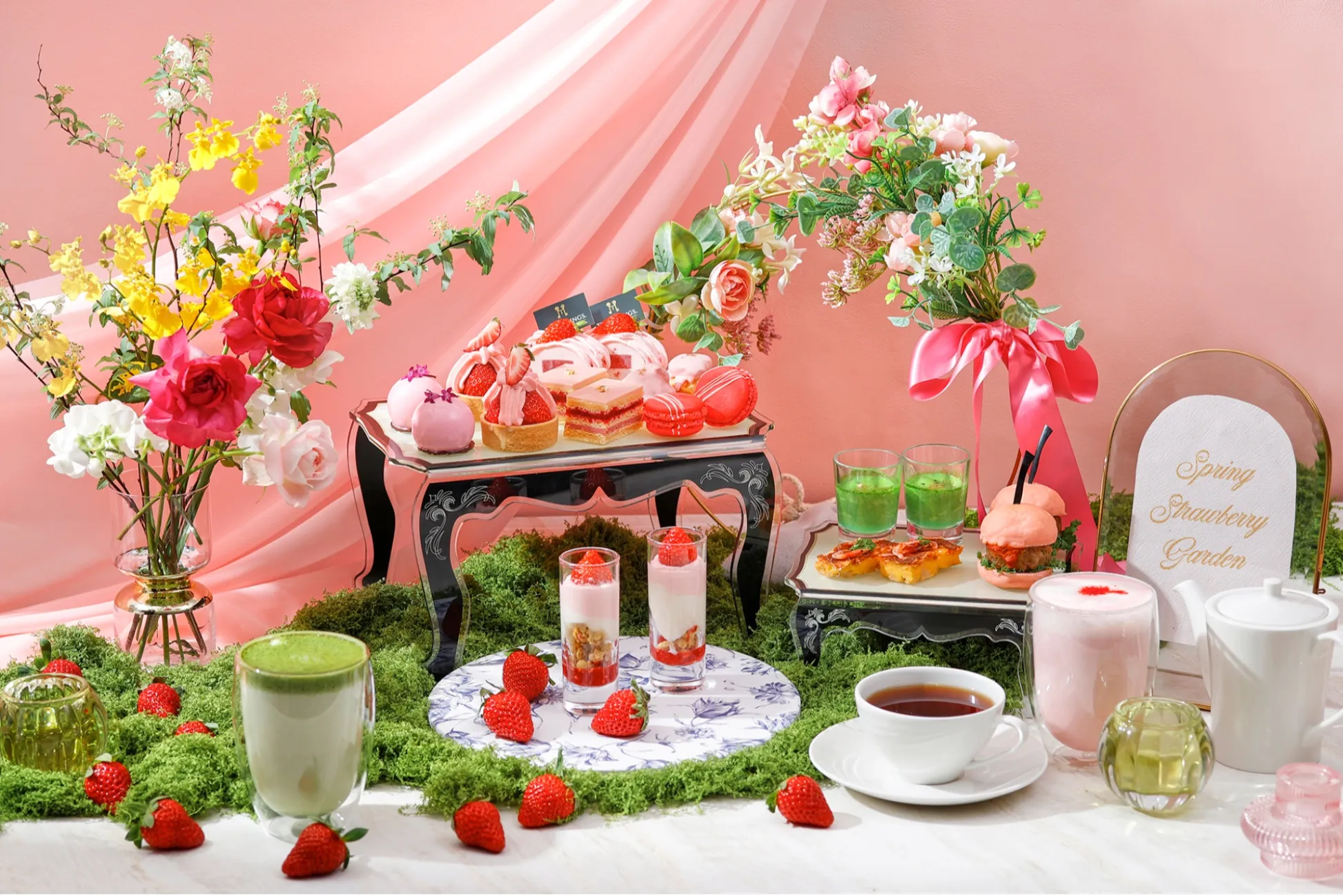 “フラワーガーデン”がモチーフのいちごアフタヌーンティー登場！表参道のカフェより