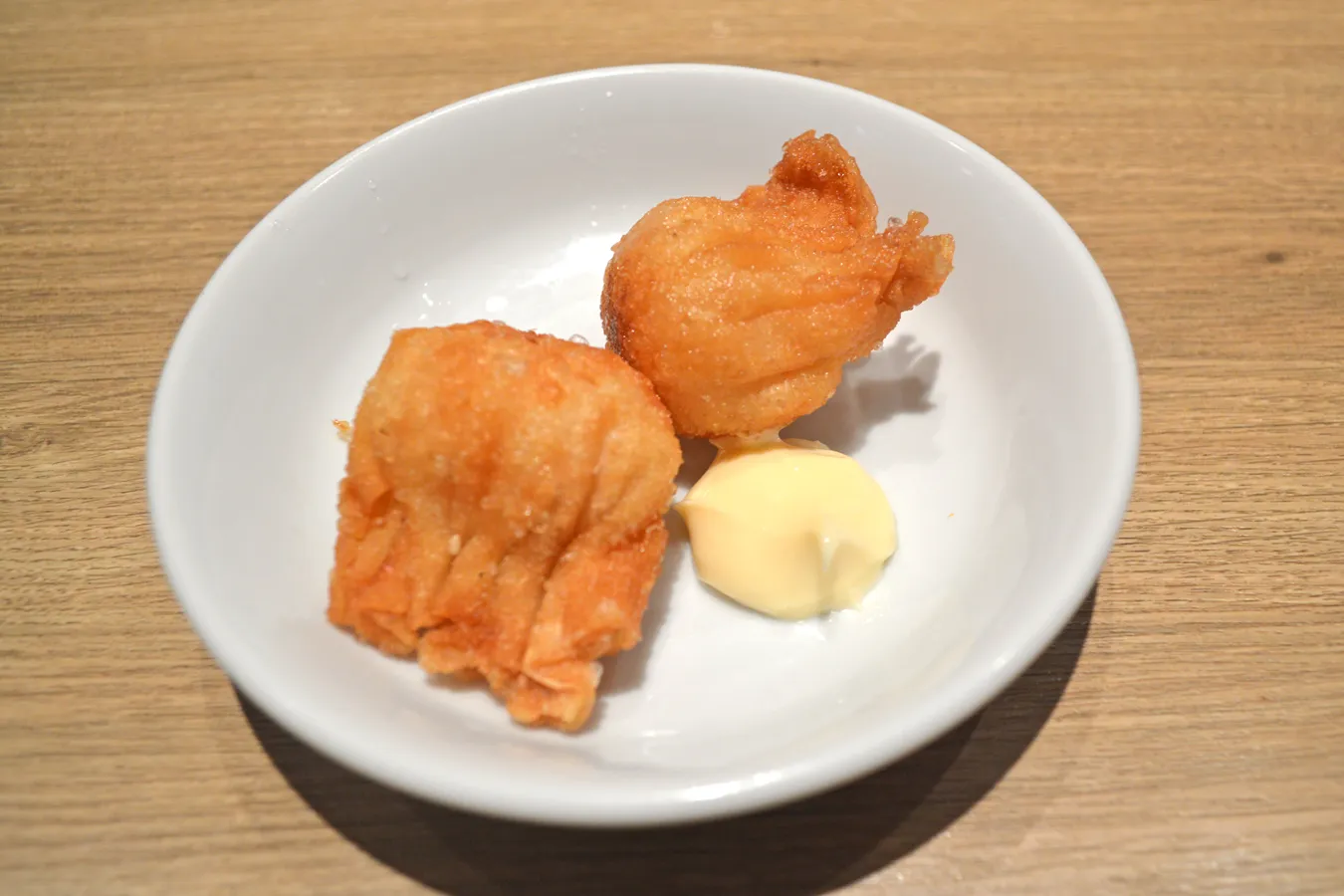 ▲飲茶食べ放題の人気メニュー「揚げ海老餃子」