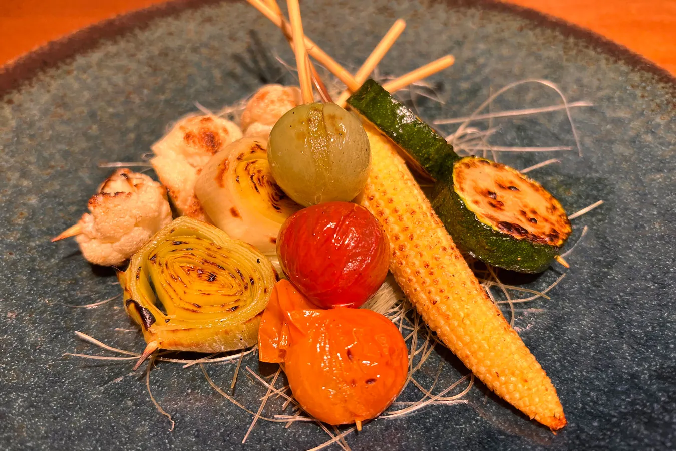 ▲「野菜串（カリフラワー／ポロ葱／ミニトマトなど）」