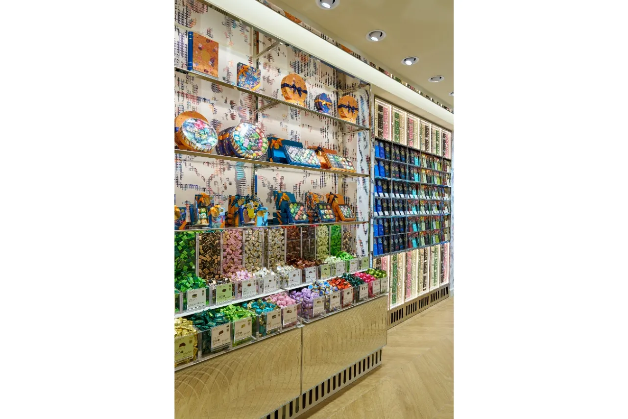イタリア発のチョコレートブランド「ヴェンキ」の銀座店がリニューアル！店舗限定ジェラートも_3773510