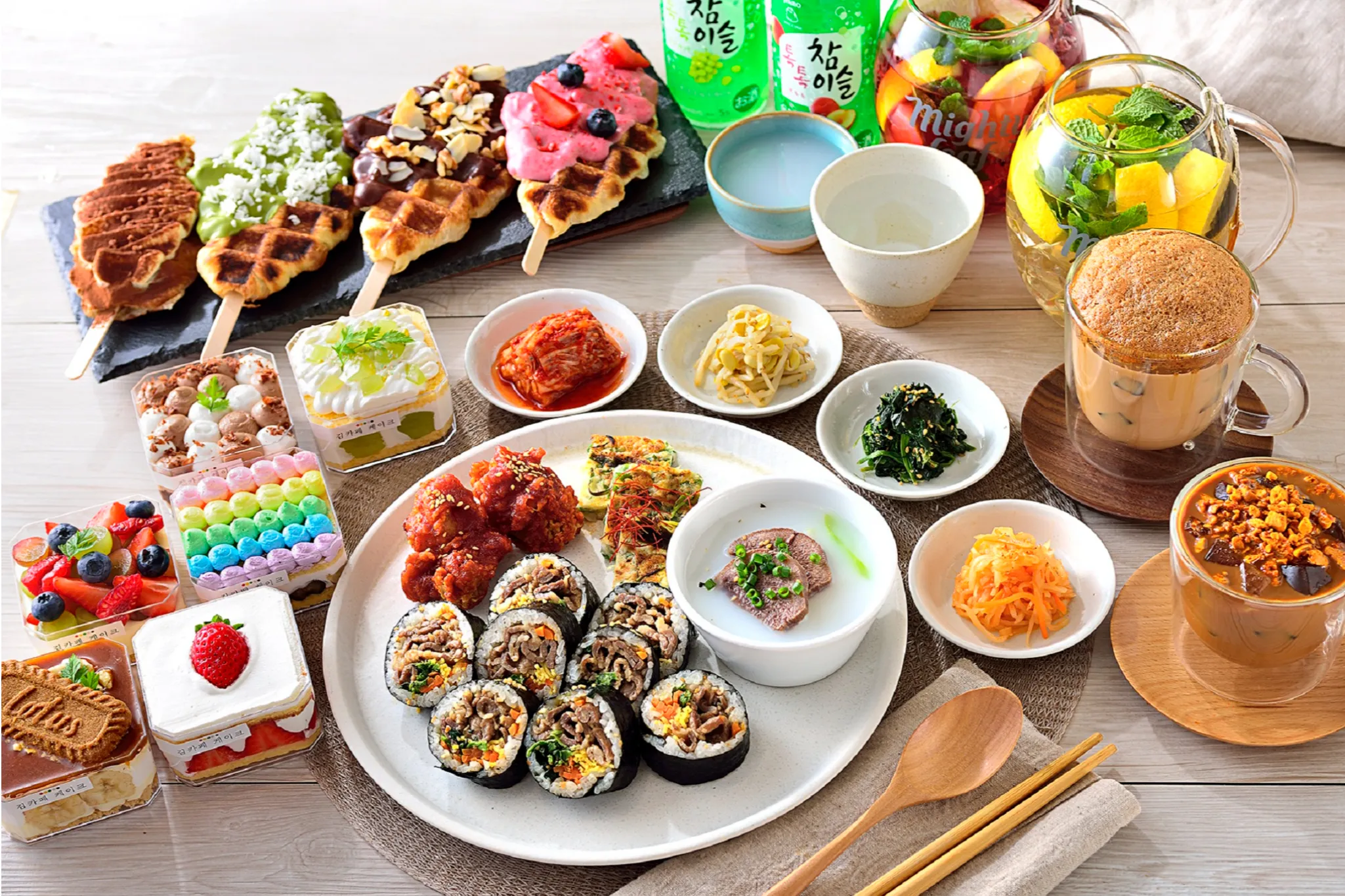 【新宿】カワイイ＆カラフルがテーマ！「韓国カフェダイニング Kim Cafe」誕生