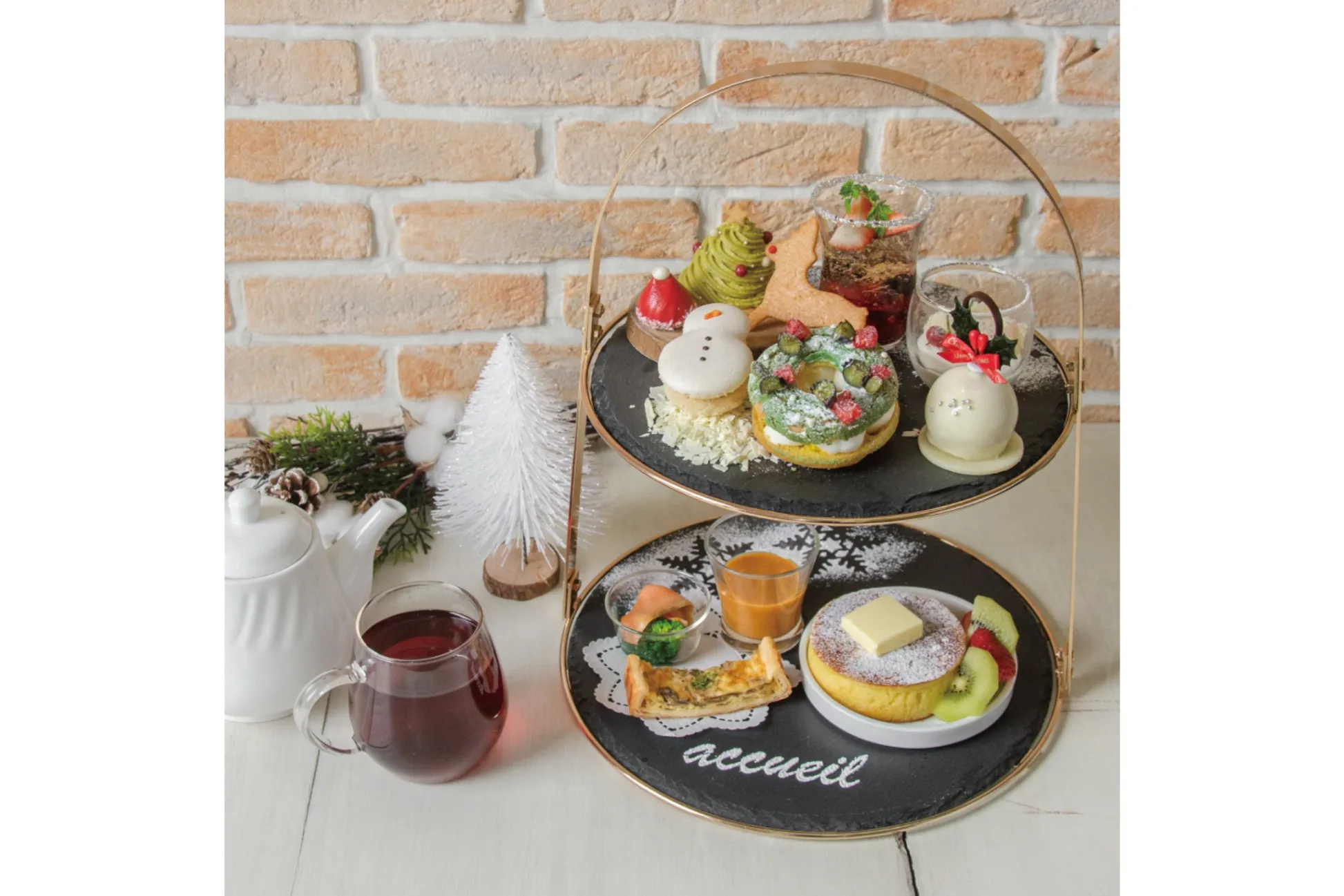 “大人かわいい”クリスマスアフタヌーンティー！「カフェアクイーユ恵比寿」より登場