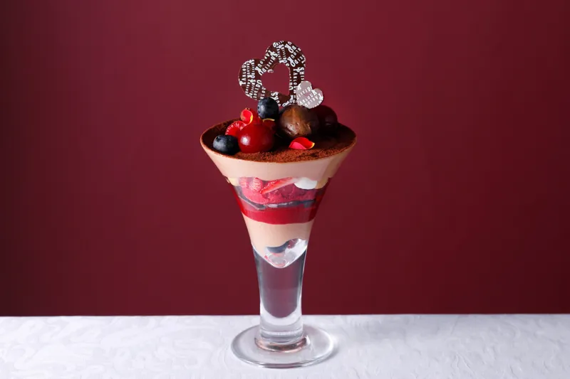 【資生堂パーラー】ハートや白鳥モチーフの華やかなバレンタイン限定パフェ登場！