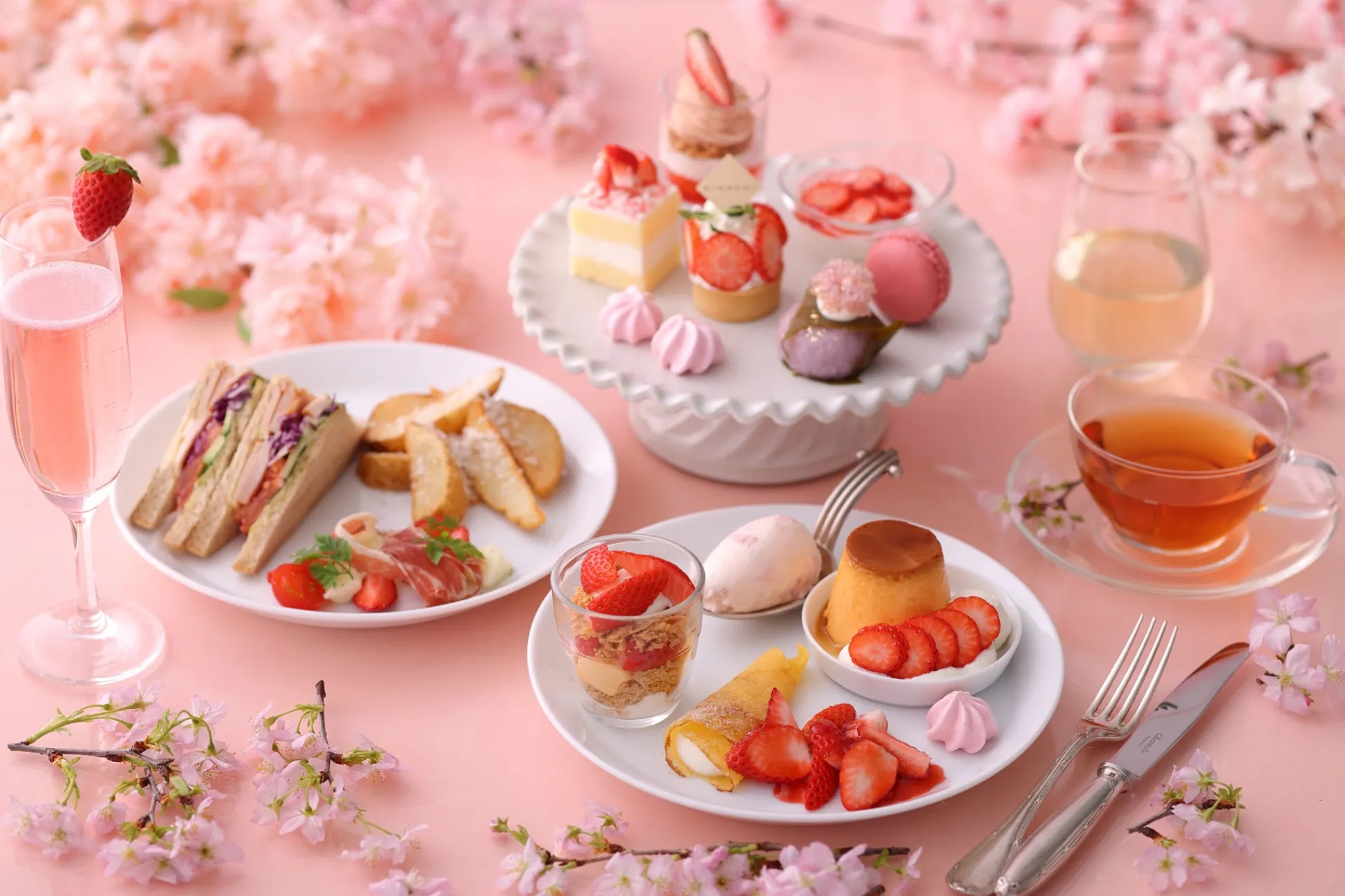 【キハチ 青山本店】“お花見”アフタヌーンティーが登場！桜＆イチゴの春スイーツ