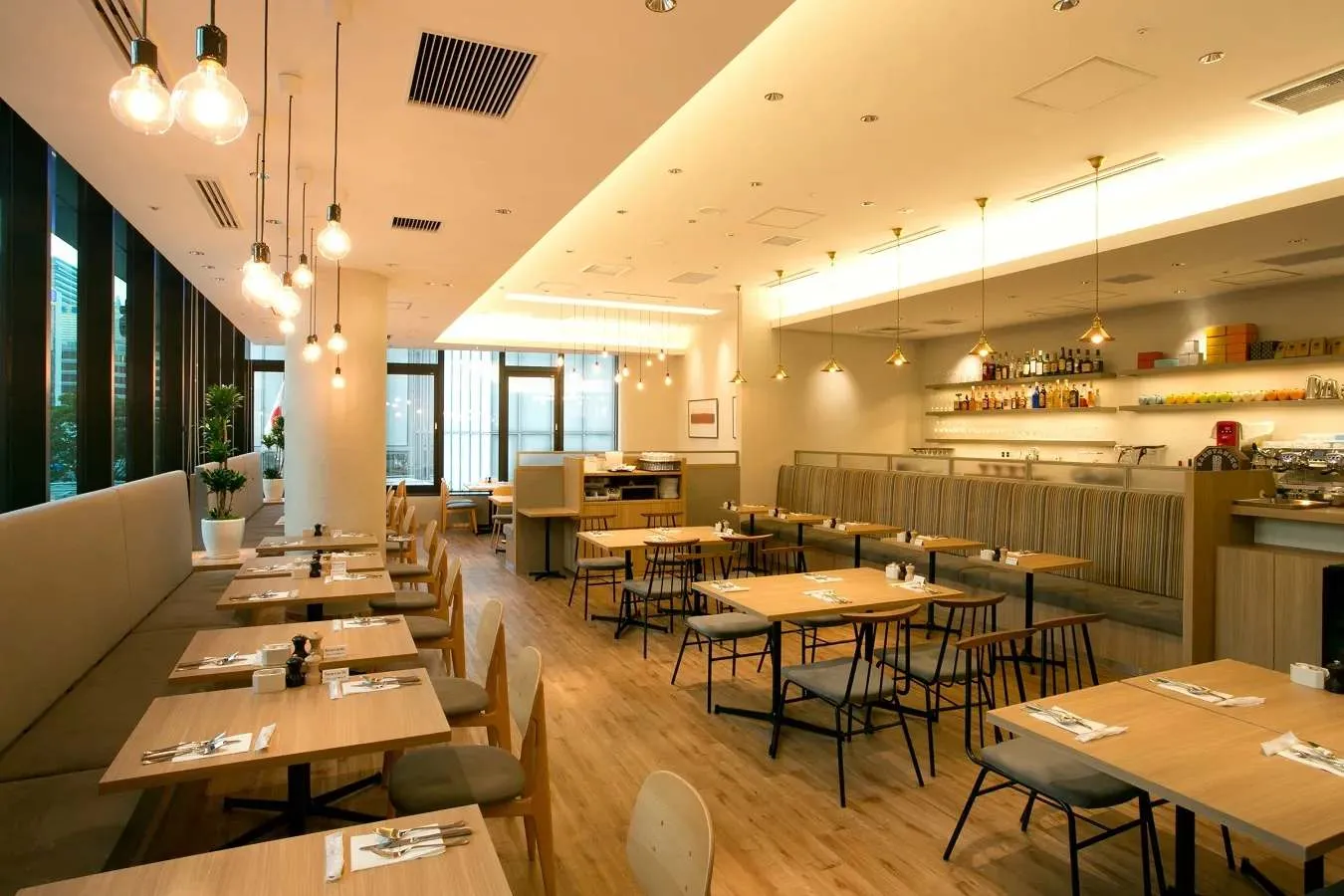 【東京駅周辺】一人ごはんにオススメのお店6選！ランチにもディナーにも◎_3092127