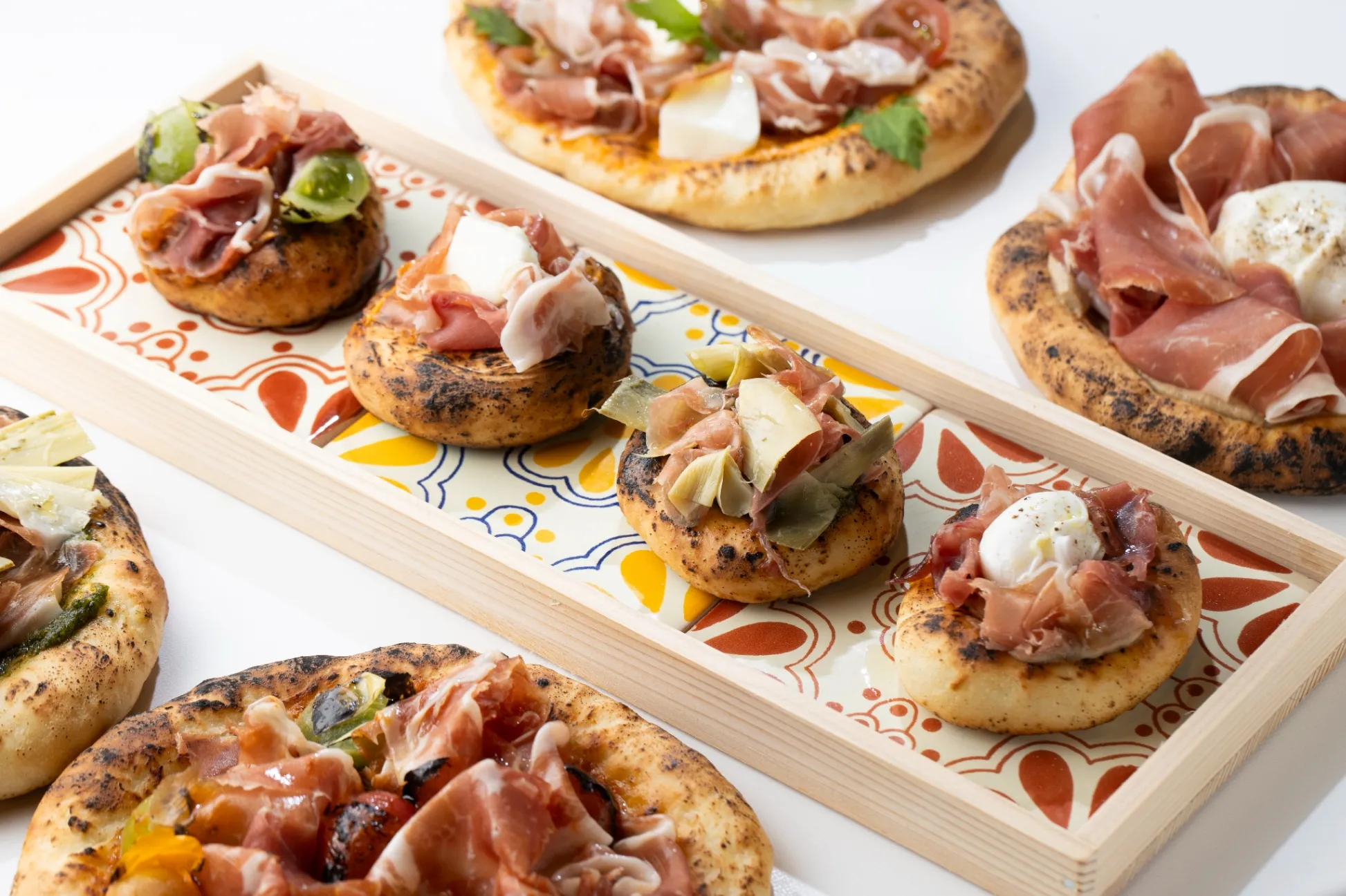 スペイン生ハム“ハモン・イベリコ”料理の専門店！「アトレヴィオ」麻布十番にオープン