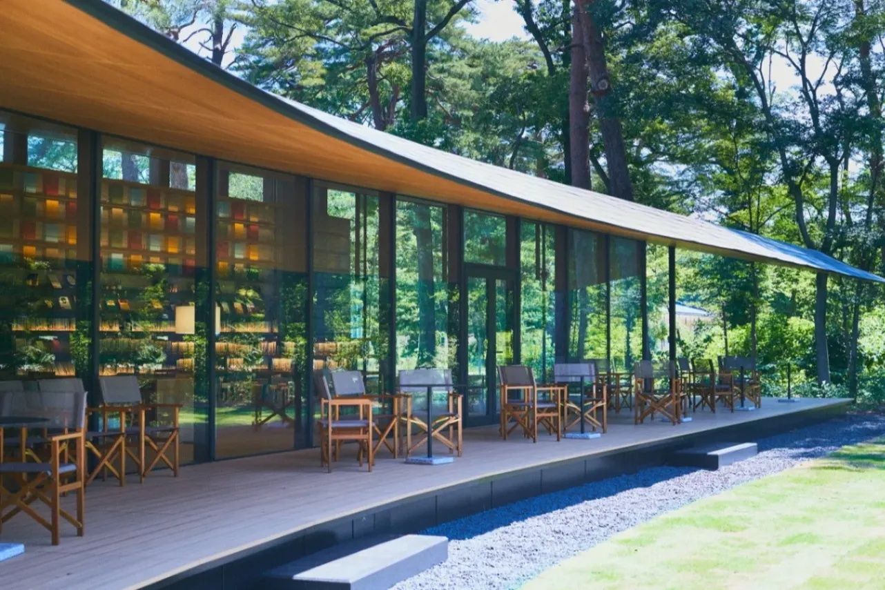 ▲テラス_(C)一般社団法人まちライブラリー