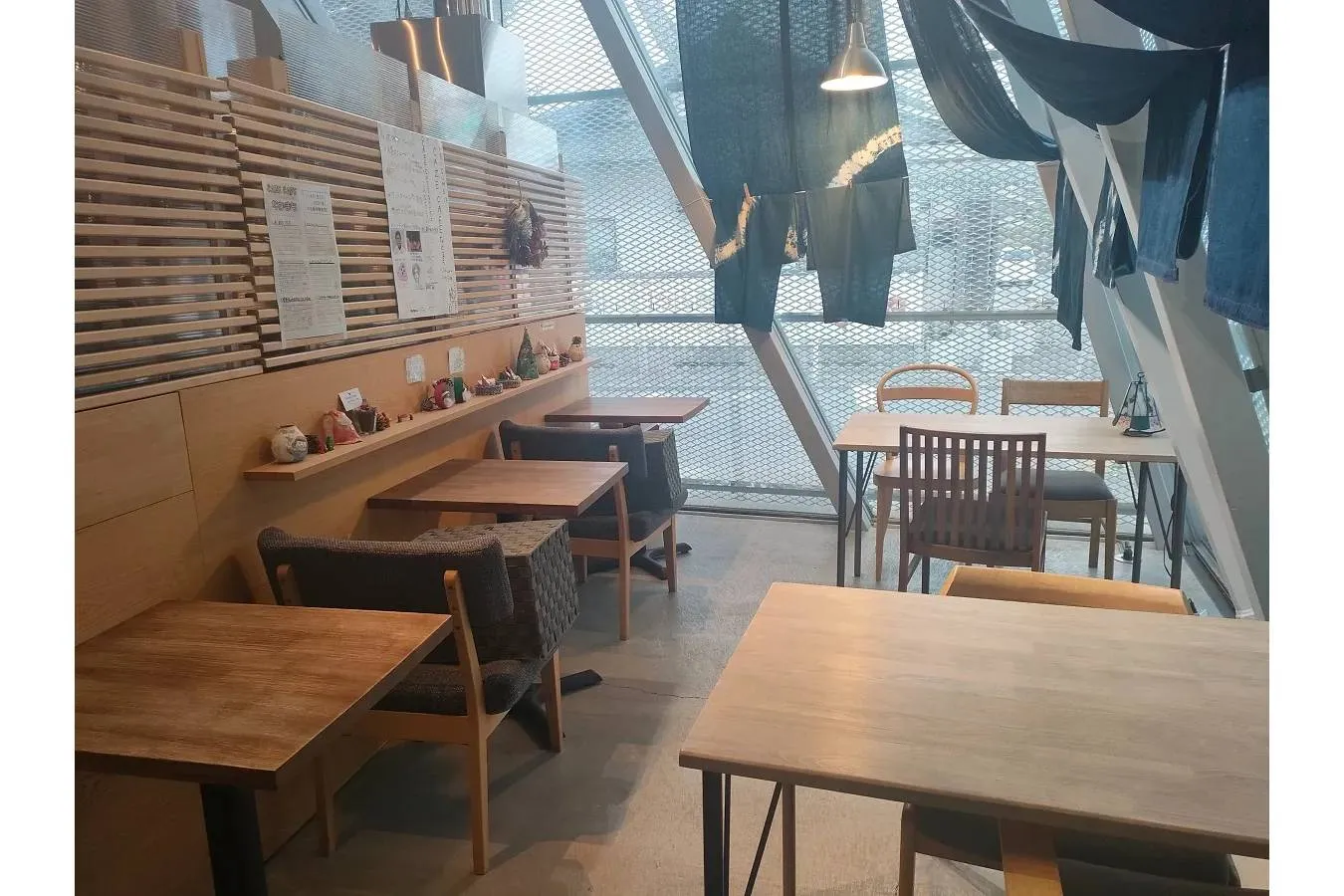 ▲「CAZE CAFE なかまち」