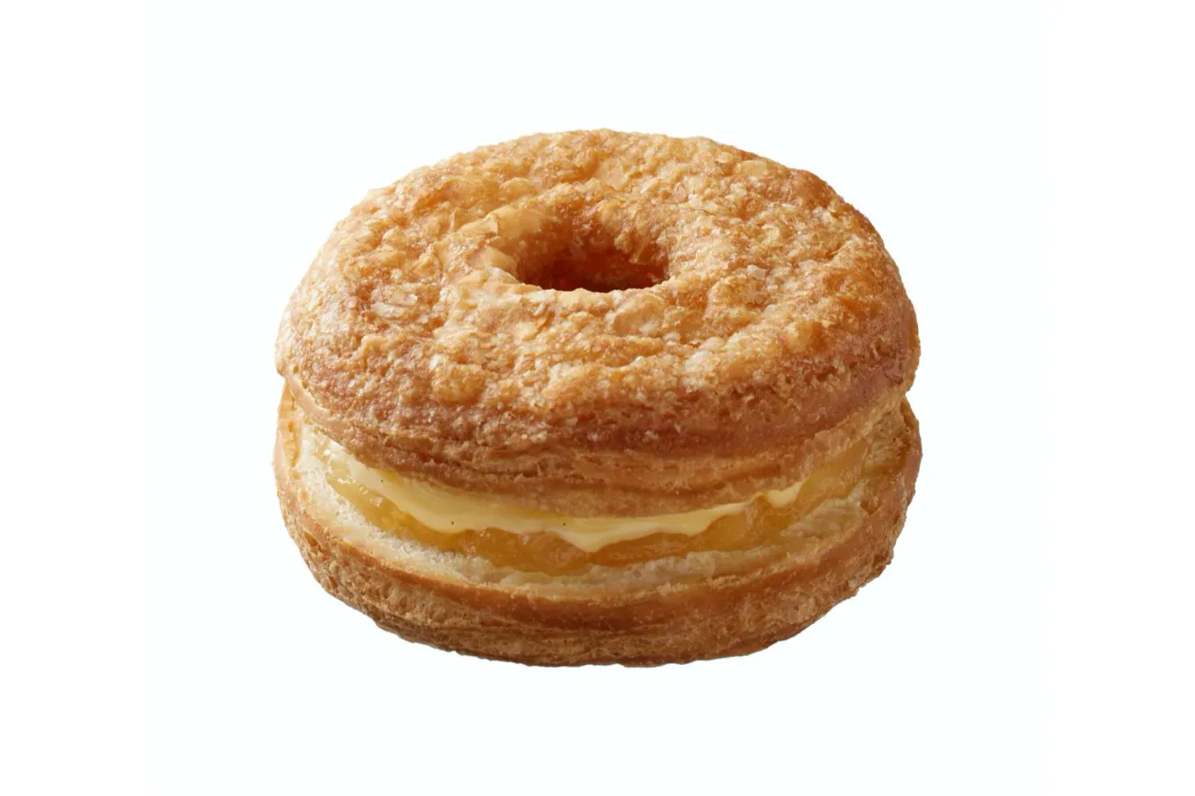 ▲「リンゴ クロワッサンドーナツ カスタード」は、アーモンド風味のサクサク食感と香ばしさが楽しめる