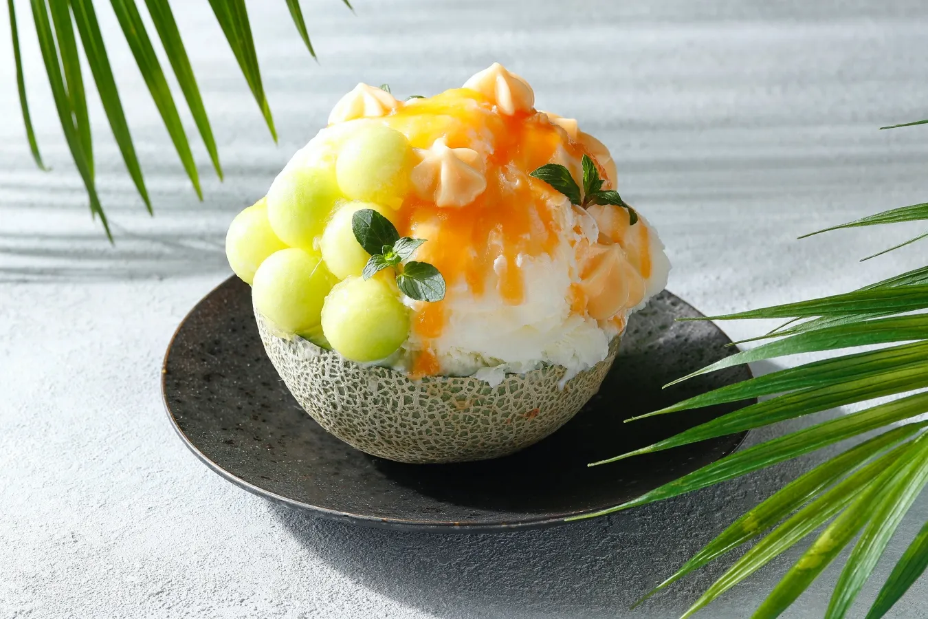 ▲「リッチシェイブアイス（メロン）」。夏の果物の王様といわれるメロンをぜいたくに使用