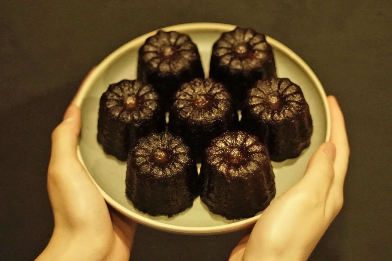 ▲「ほうじ茶カヌレ」(写真提供:ほうじ茶と焼き菓子)