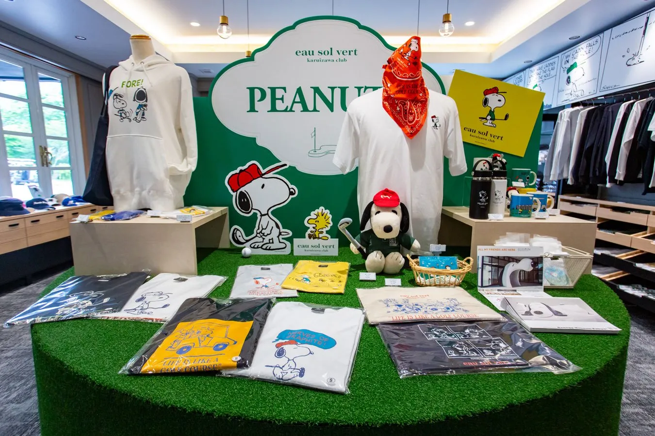 ▲クラブハウス1階のショップ(c)2025 Peanuts Worldwide LLC.