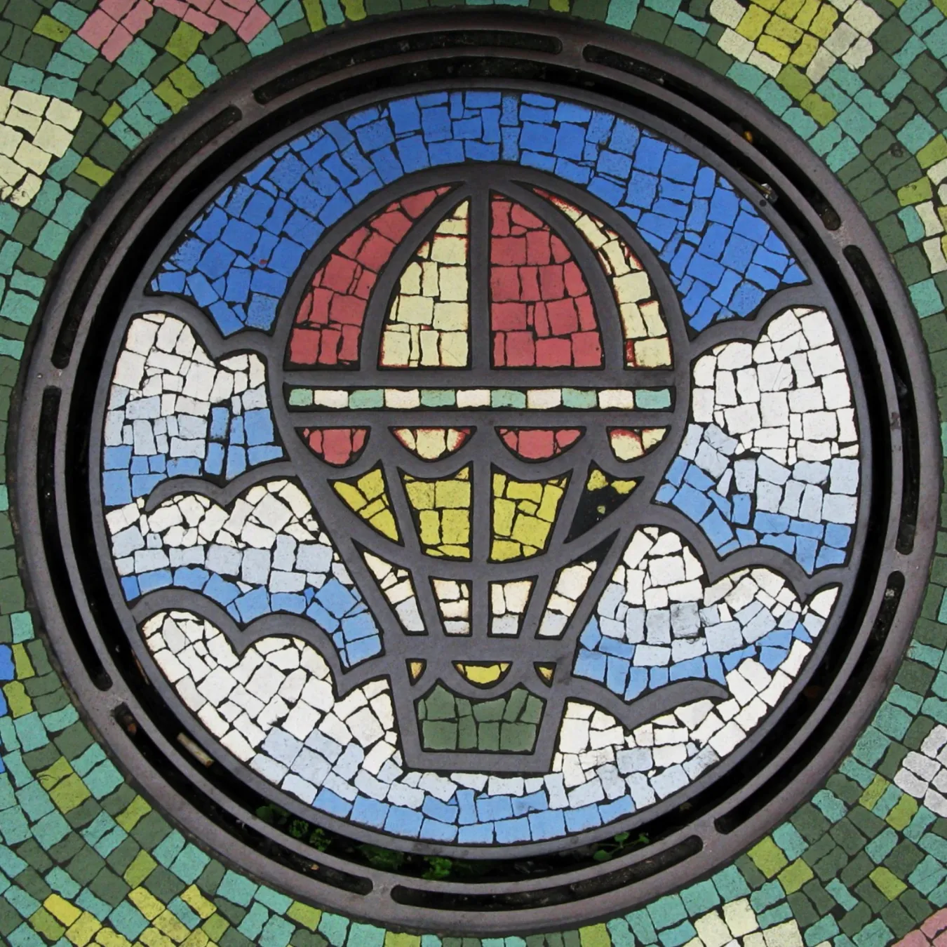 鋳物の街・川口でマンホール巡り！鉄蓋愛好家・白浜公平のイチ推し。_793764