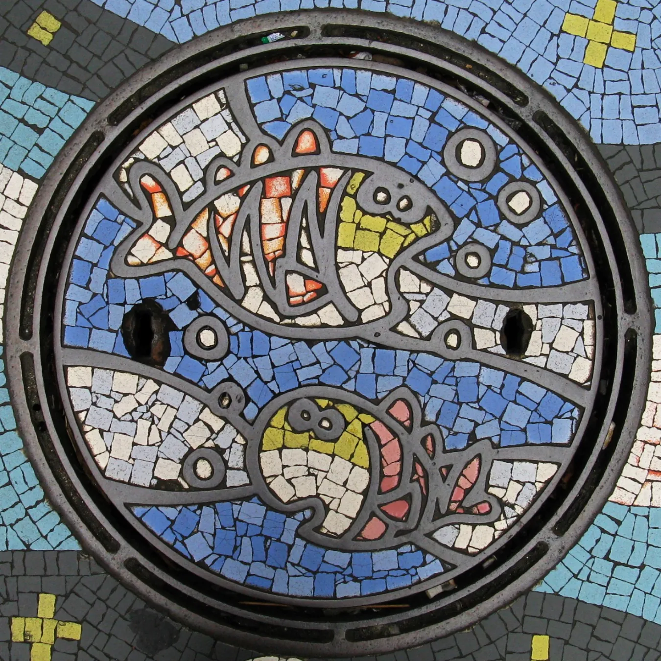 鋳物の街・川口でマンホール巡り！鉄蓋愛好家・白浜公平のイチ推し。_793766