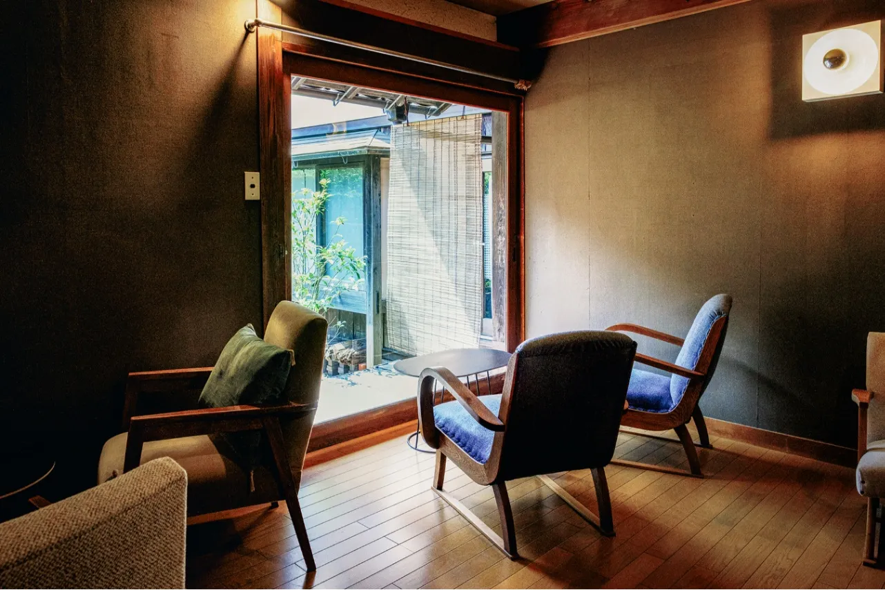 喧噪から遠く離れた築50年の古民家ティールーム。平塚「茶室 雨ト音」_1851000