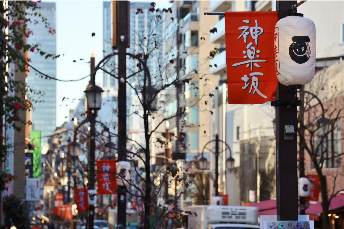神楽坂に行くなら立ち寄りたい！神社仏閣パワースポット3選_3135670