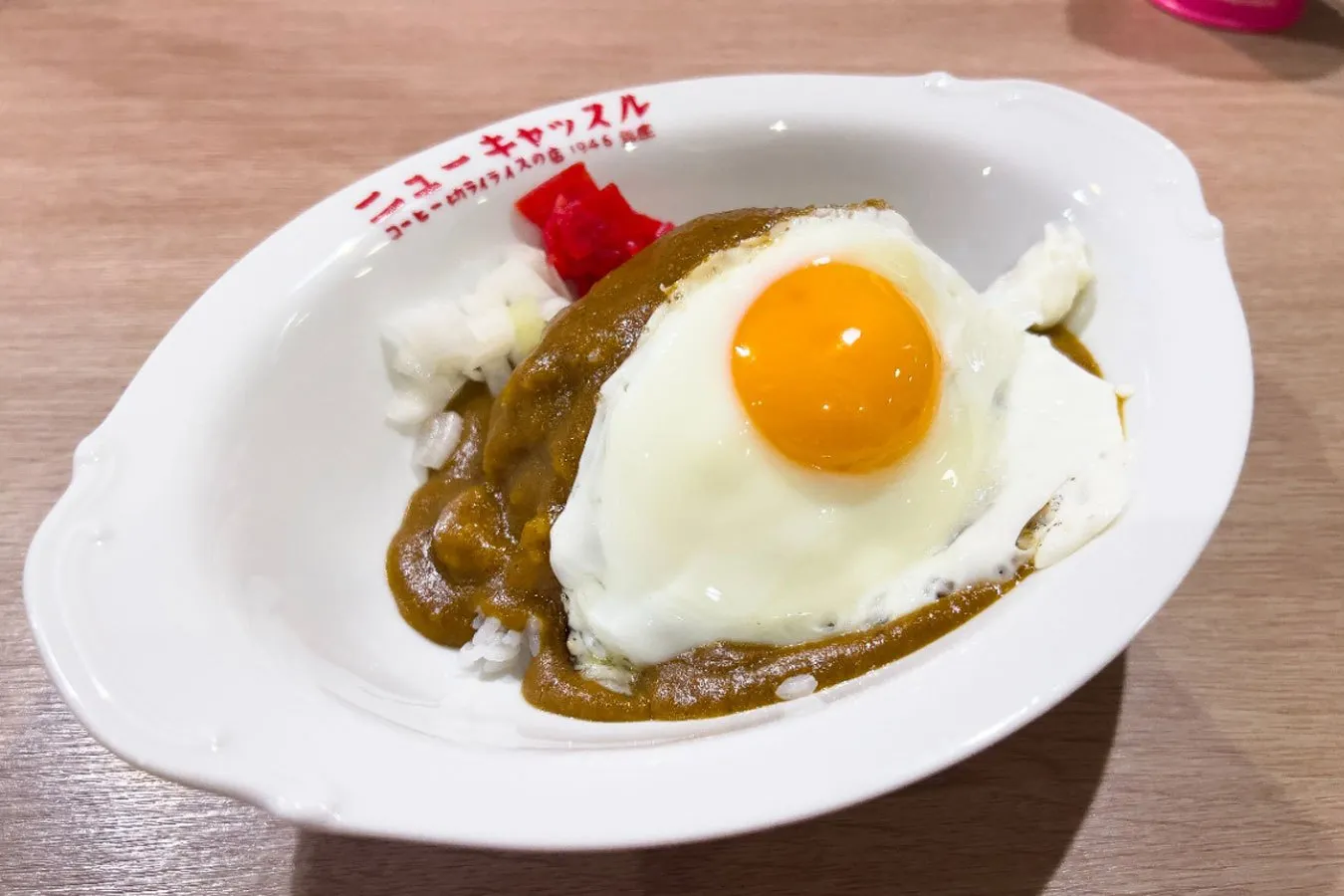 ▲「蒲田」（1,100円）はちょっと少なめサイズ。「大森」より上だと目玉焼きがのってきます