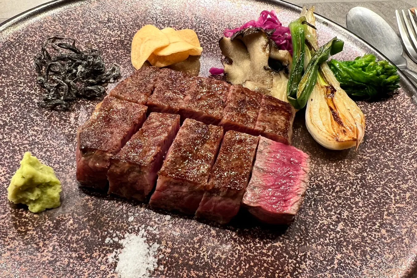 ▲「ahill azabu」の「鹿児島産黒牛A5サーロインステーキ」