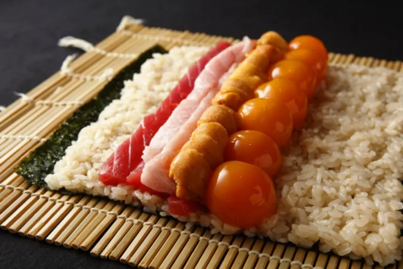 “完全おまかせスタイル”でいただく究極の江戸前鮨！「鮨よしかわ 海道」新宿にオープン