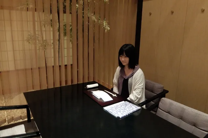 ちょっと大人になりたくて、一人でひな祭り懐石を堪能してきた