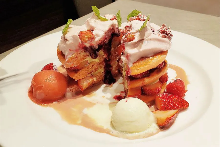 【表参道デート】何から何までイチゴ尽くし!限定パンケーキを食べてきた_1777414